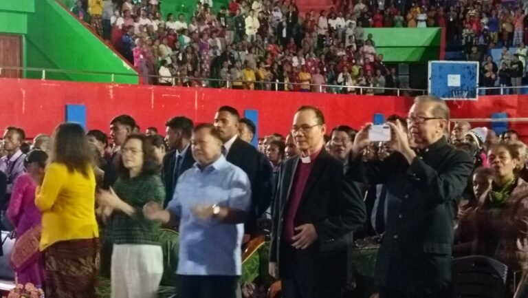 Acara Peringatan Mujizat Air Jadi Anggur ke-65 di SoE, NTT, dihadiri oleh jemaat dari berbagai wilayah Indonesia dan manca negara. 