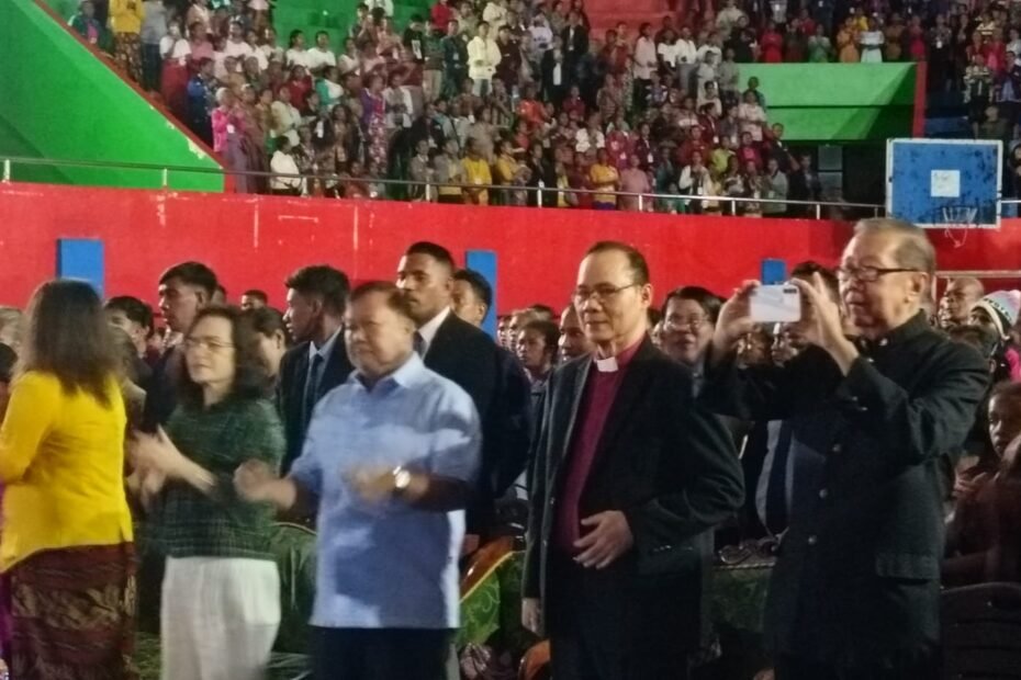 Acara Peringatan Mujizat Air Jadi Anggur ke-65 di SoE, NTT, dihadiri oleh jemaat dari berbagai wilayah Indonesia dan manca negara.